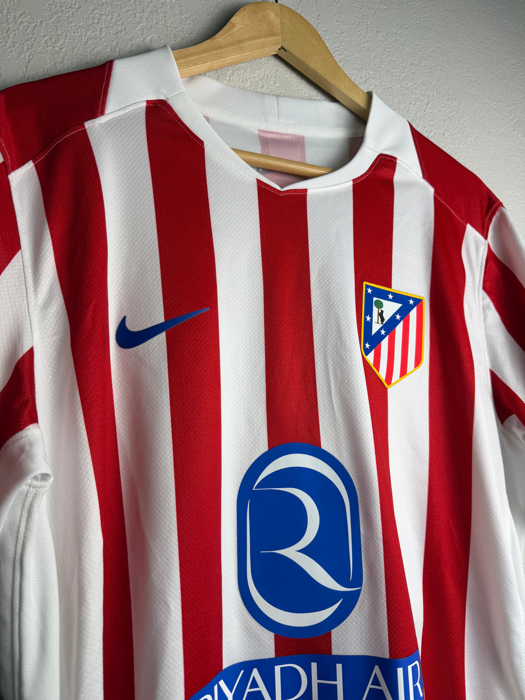 Atletico Madrid 2025/26 Home Jersey #21 Obed Vargas