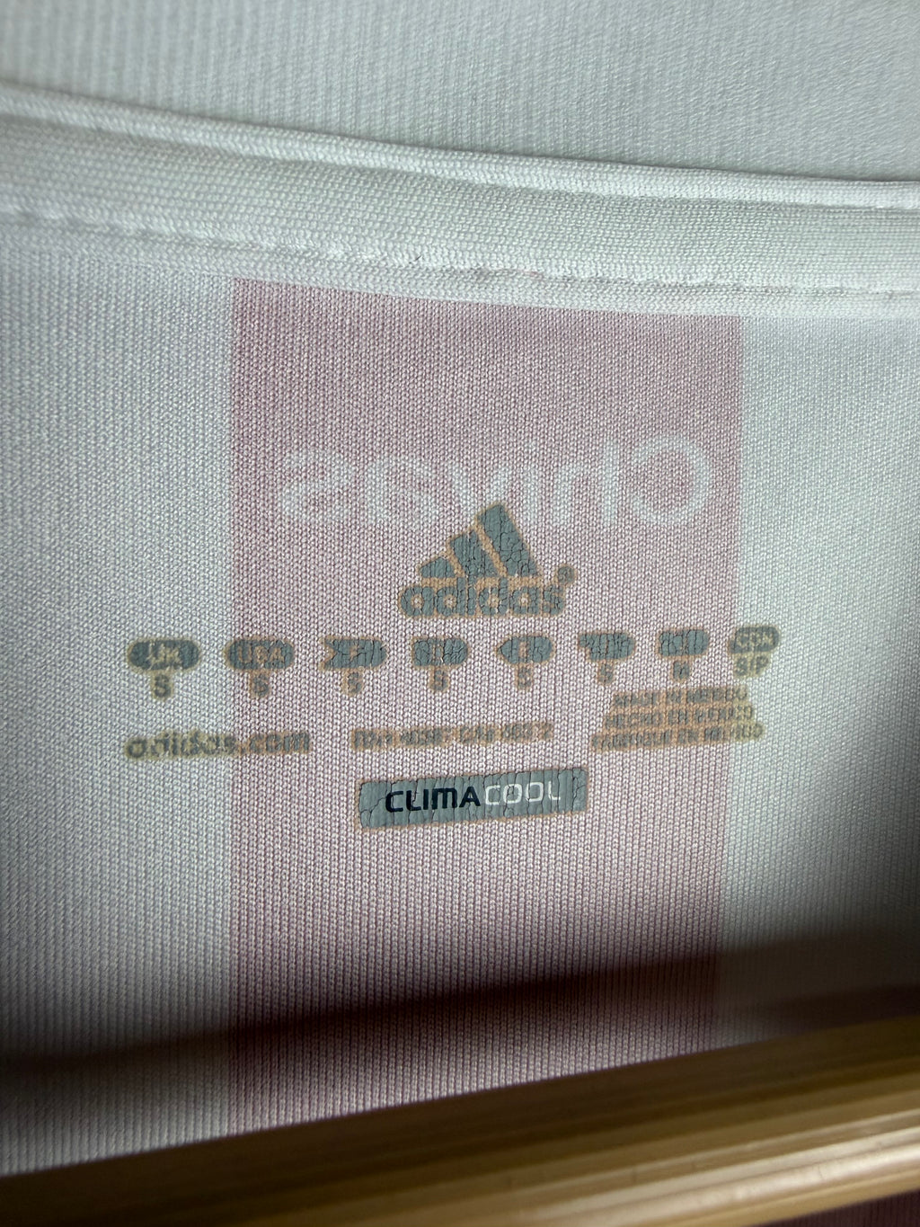 CD Guadalajara Chivas 2011/12 Home Jersey #8 Fabian