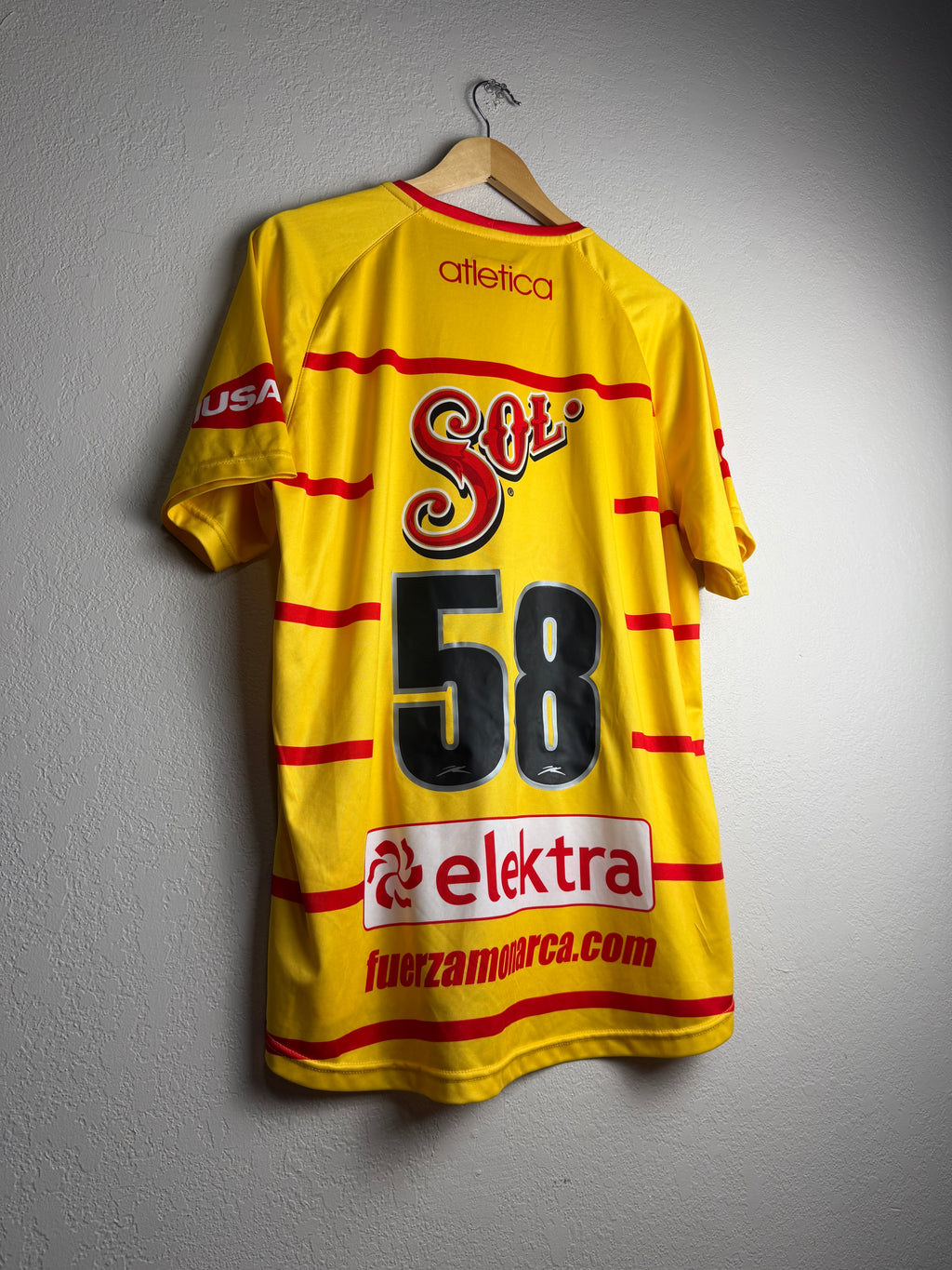 Monarcas Morelia 2008/09 Home Jersey #58 Borgetti