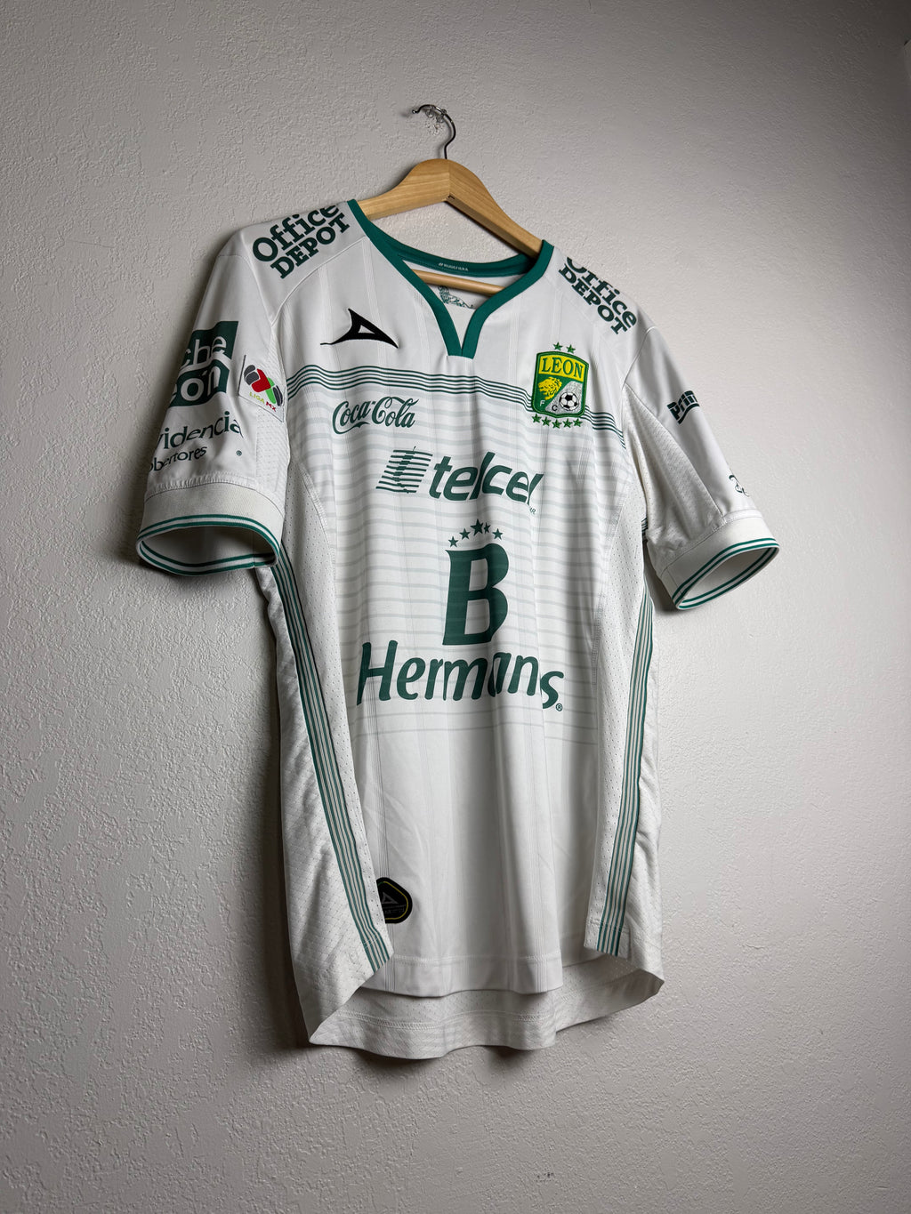 Club Leon 15/16 Away Jersey #10 L.Montes