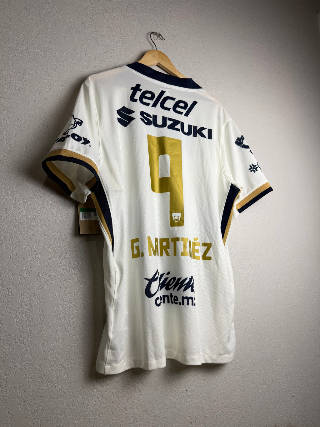 Pumas UNAM 2025/26 Away Soccer Jersey #9 Martinez