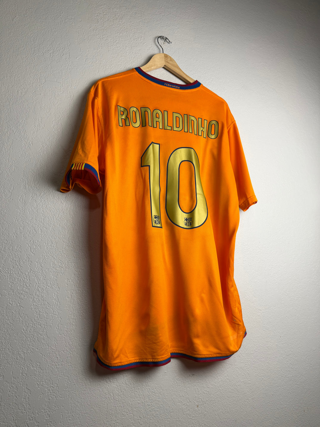 FC Barcelona 2006/07 Away Jersey #10 Ronaldinho