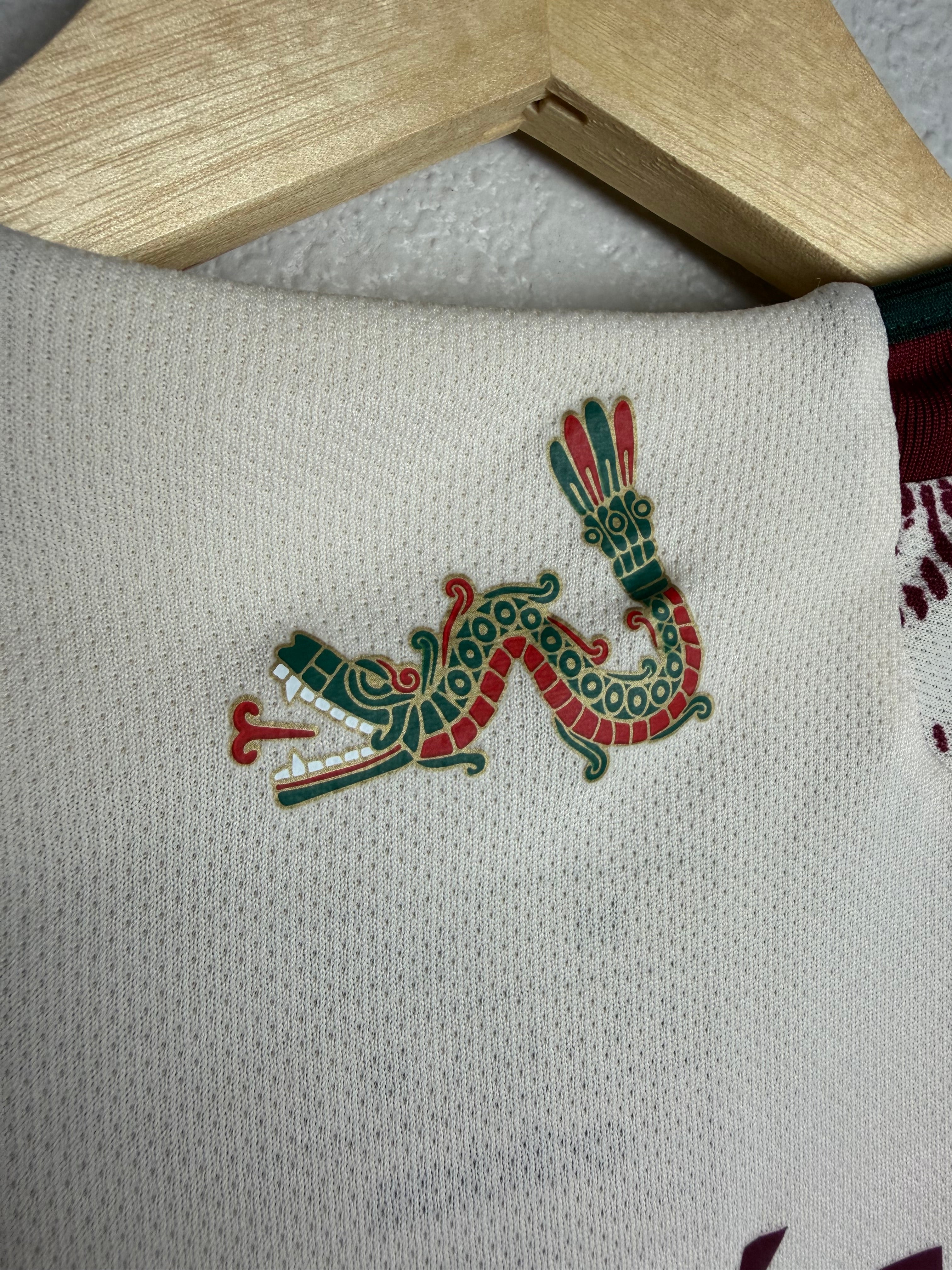 Mexico National Team 2022 Away Jersey #24 Chavez