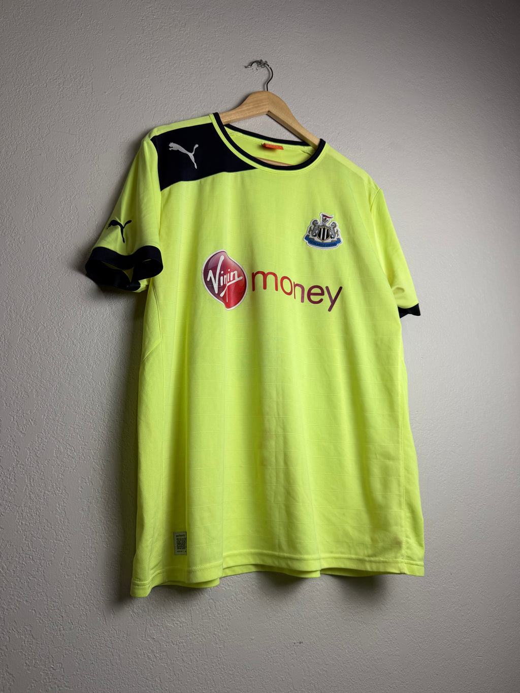 Newcastle United 2011/12 Third Jersey #18 Jonas