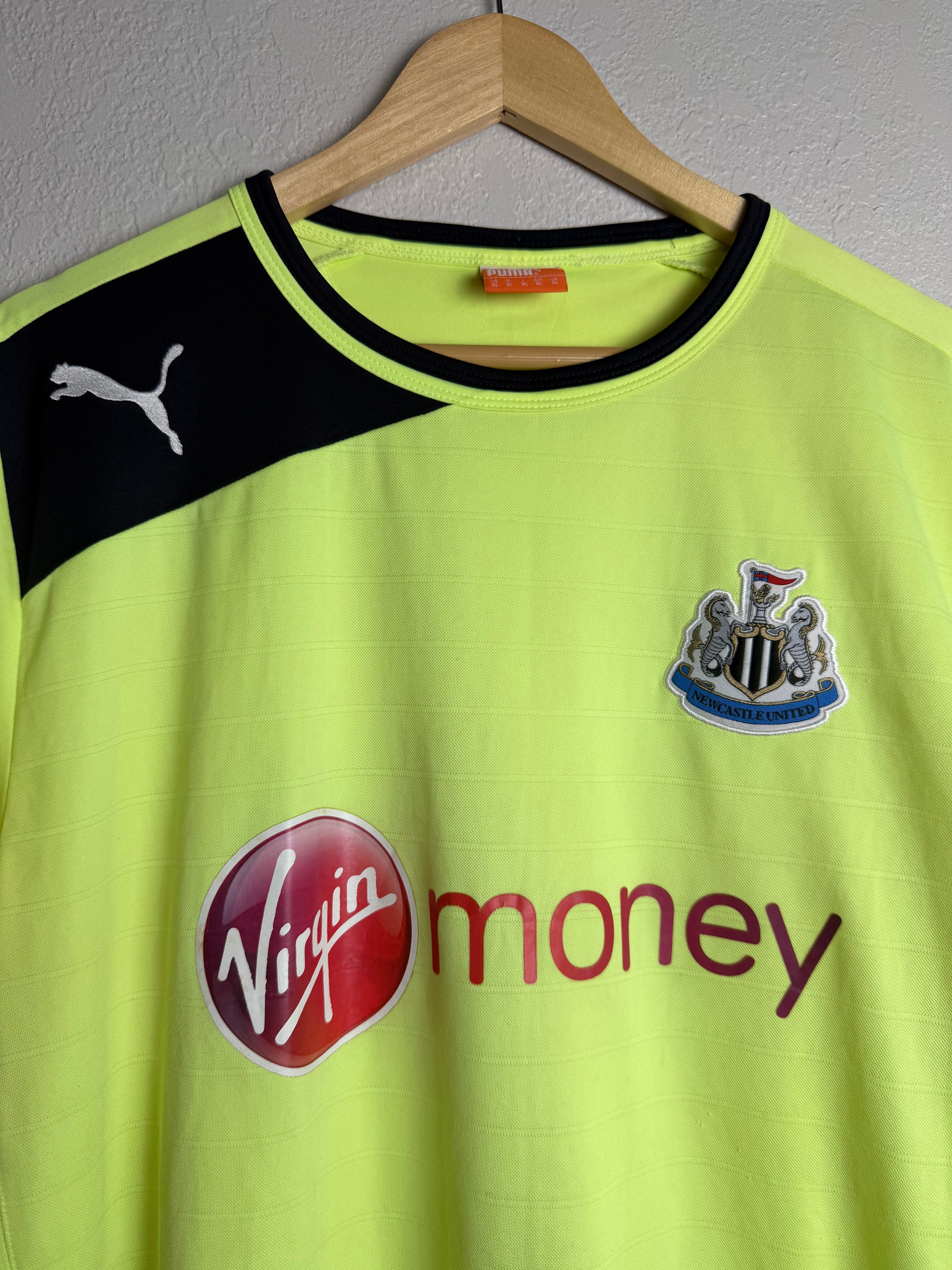 Newcastle United 2011/12 Third Jersey #18 Jonas