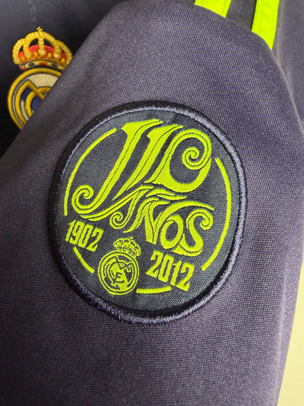 Real Madrid CF 2012/13 Away Jersey #8 Kaká
