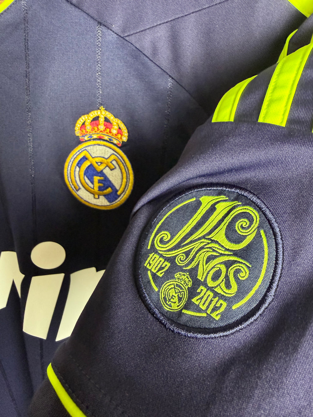 Real Madrid CF 2012/13 Away Jersey #8 Kaká