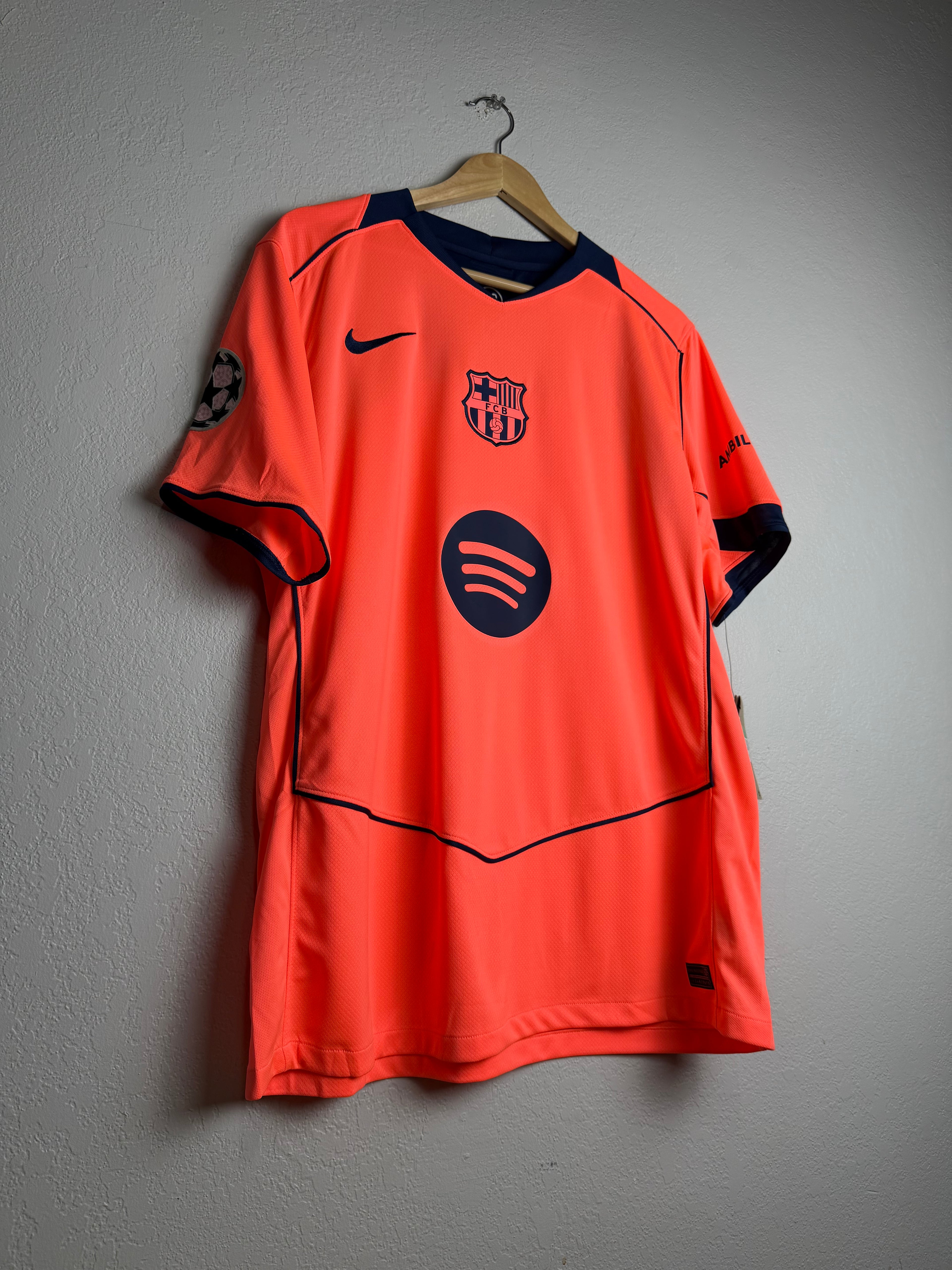 FC Barcelona 2025/26 Third Jersey #8 Pedri