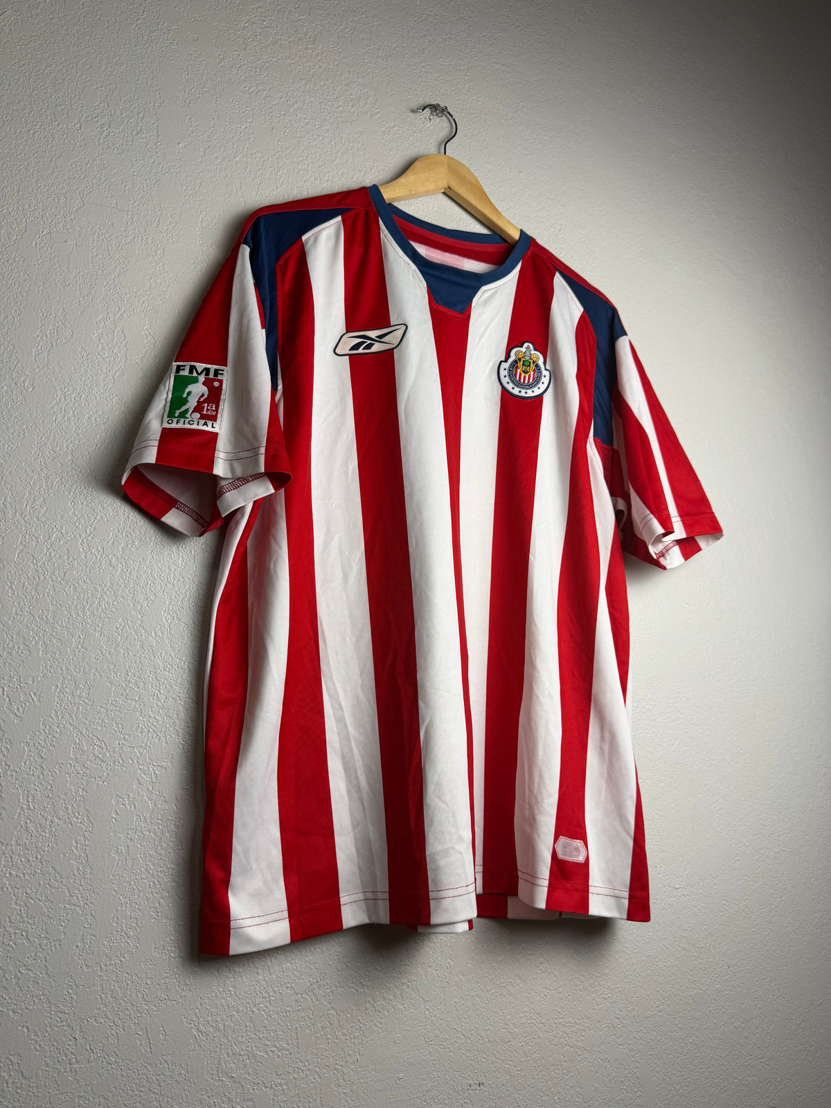 CD Guadalajara Chivas 2005/06 Home Jersey #100 Bofo