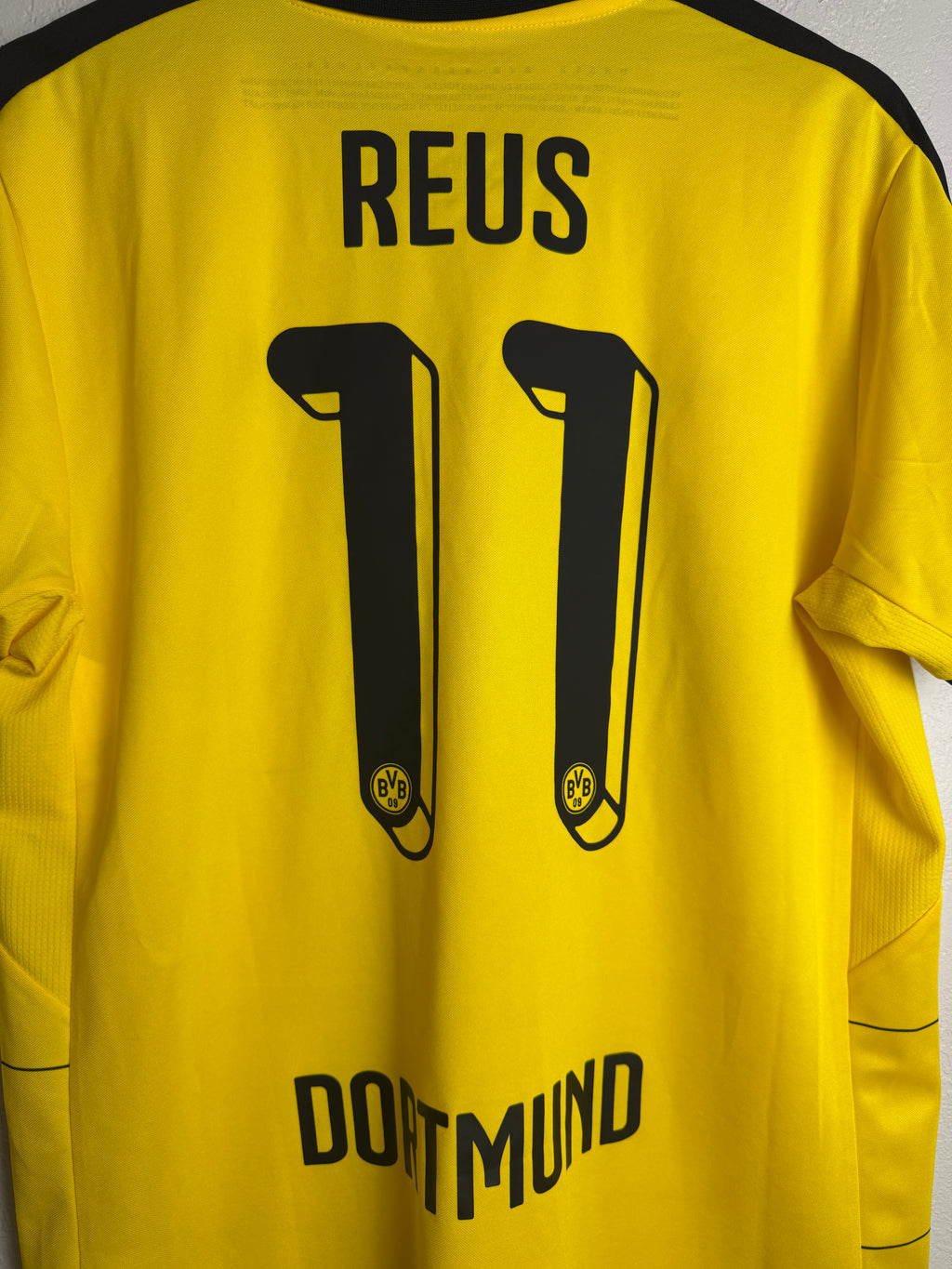 Borussia Dortmund 2015/16 Home Jersey #11 Reus
