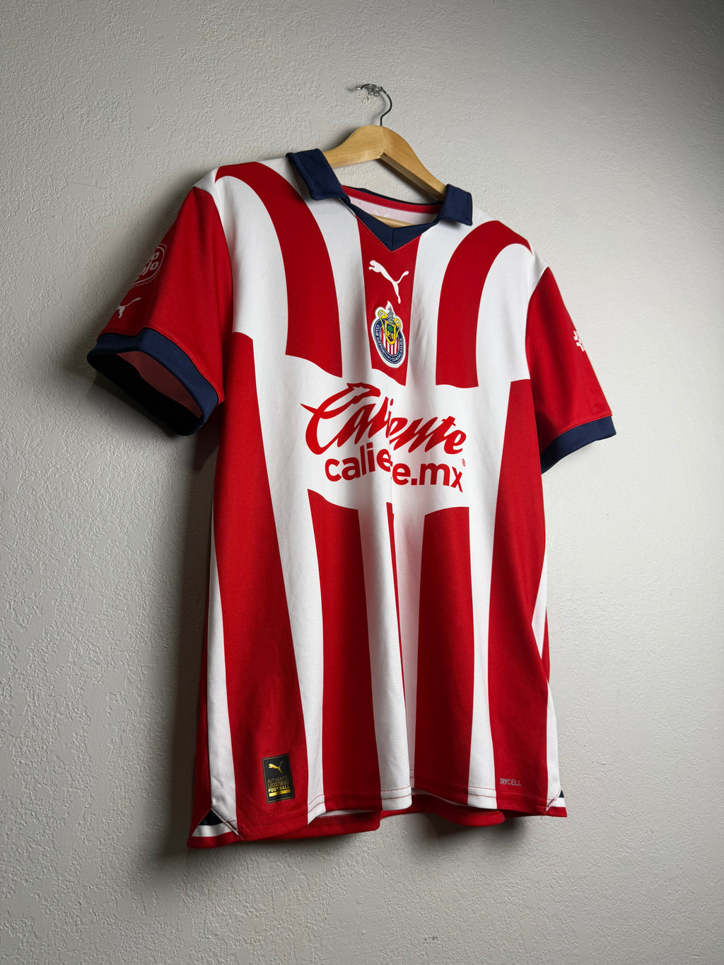 CD Guadalajara Chivas 2023/24 Home Jersey #34 Hormiga