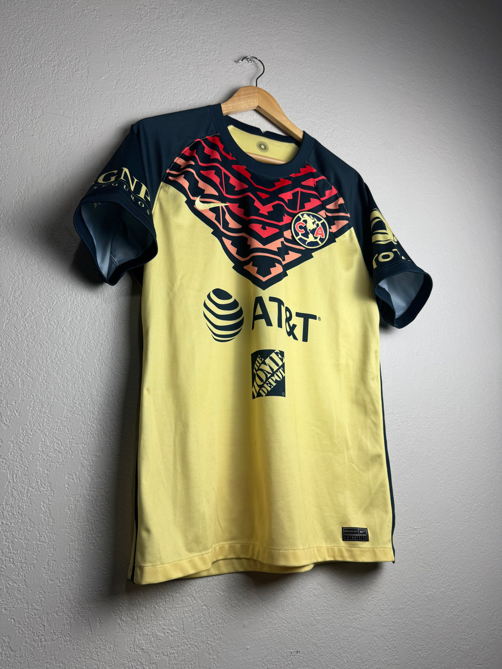 Club America 2021/22 Home Jersey #10 Cordova