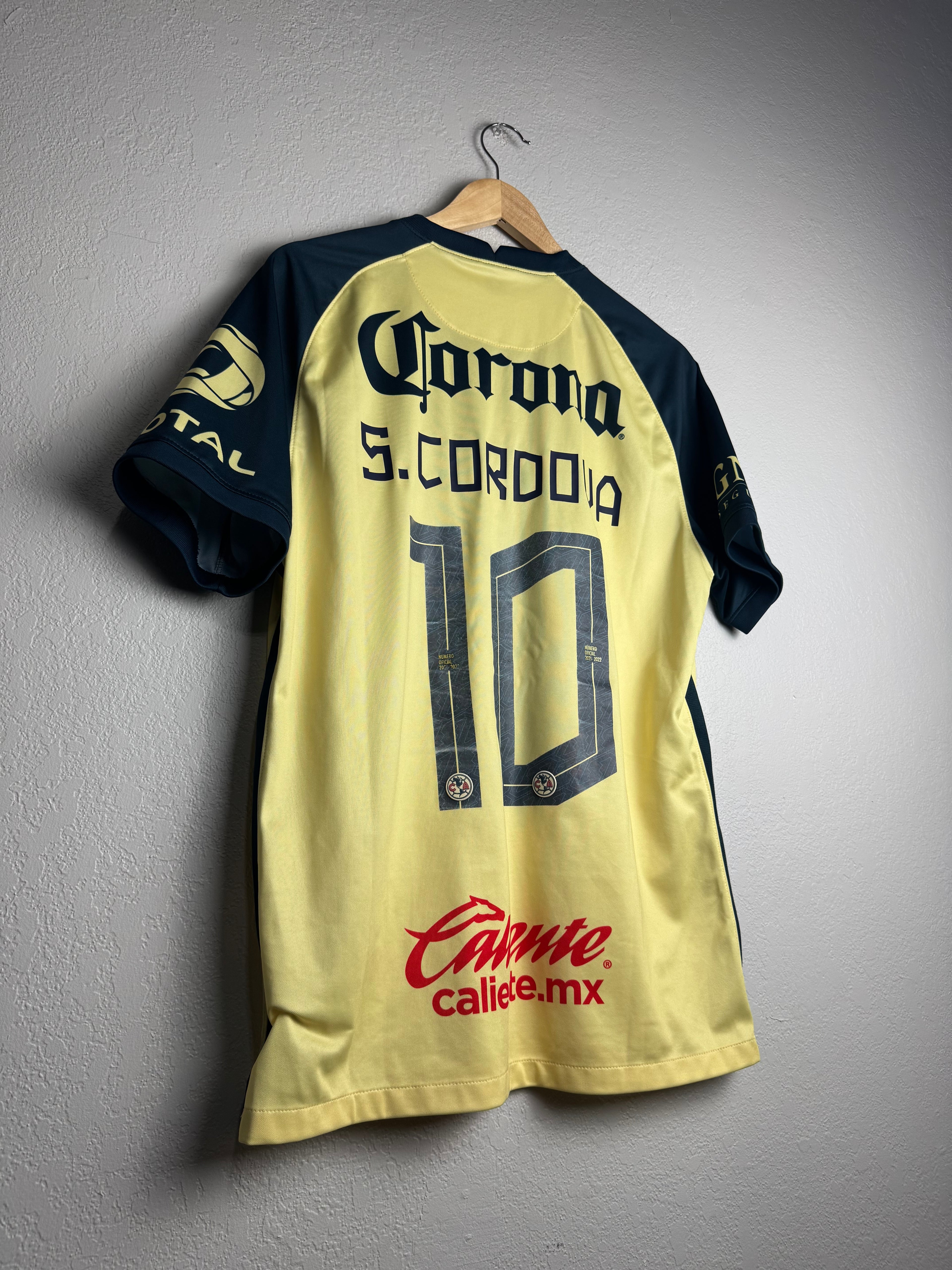 Club America 2021/22 Home Jersey #10 Cordova