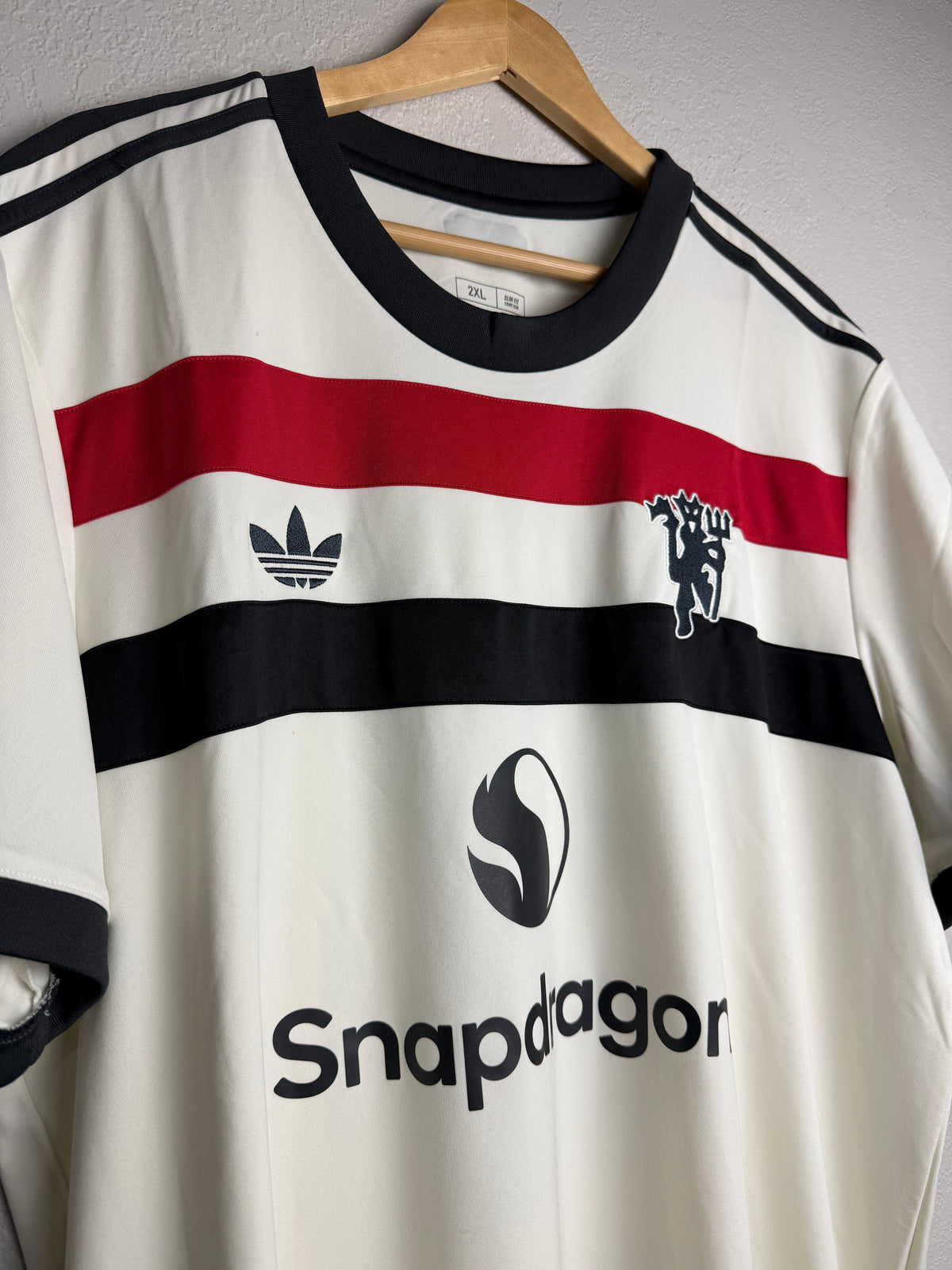Manchester United 2024/25 Third Jersey #8 B.Fernandes
