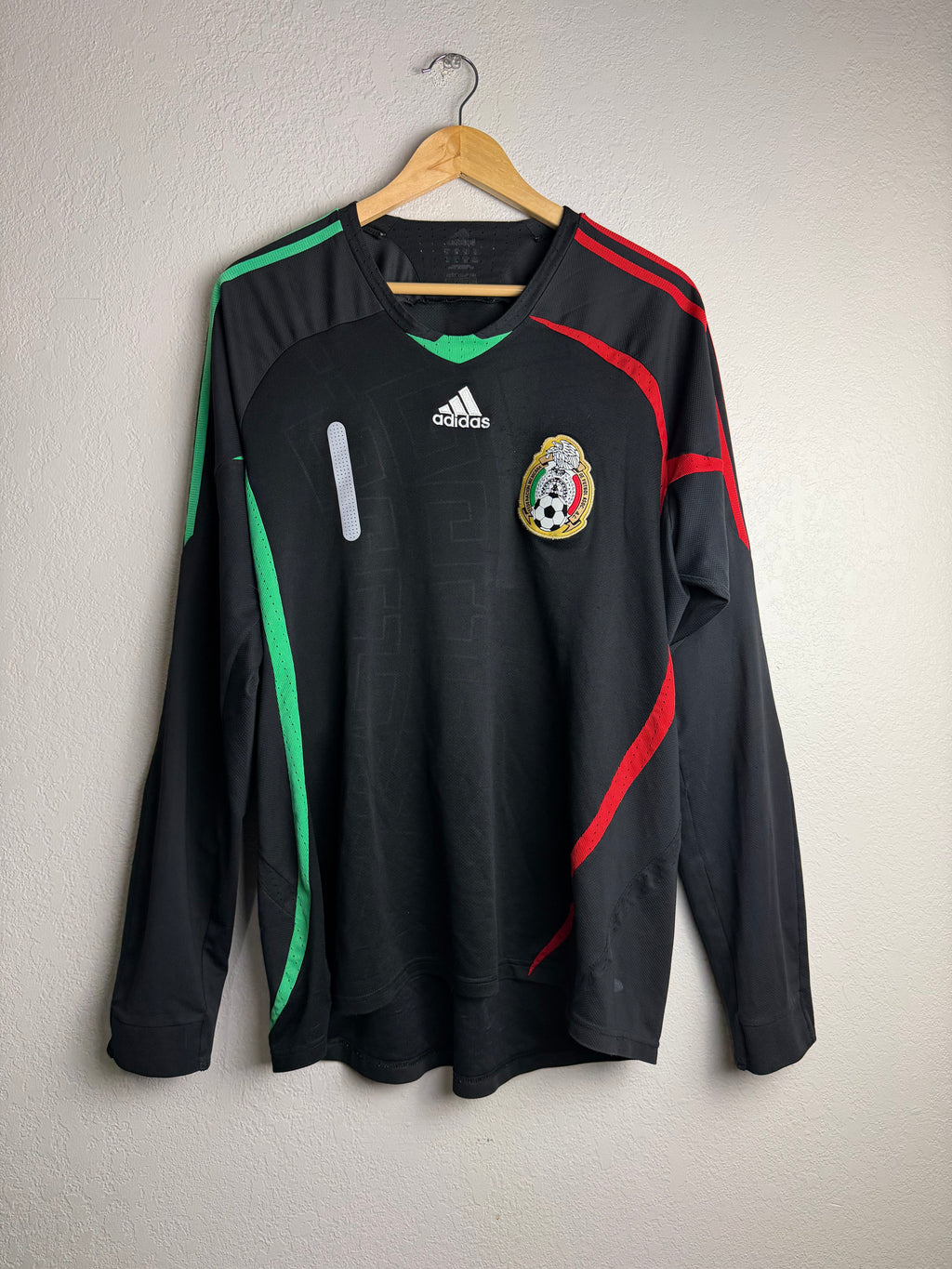 Mexico National Team 2008/09 Home Goalkeeper Jersey #1 Ochoa