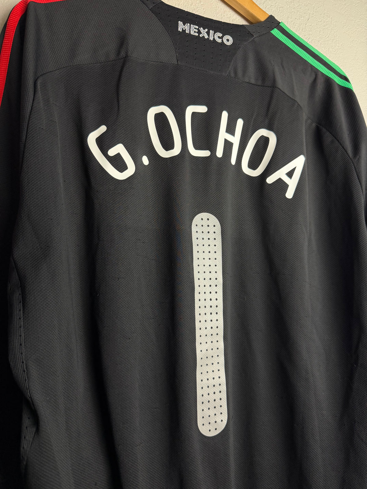 Mexico National Team 2008/09 Home Goalkeeper Jersey #1 Ochoa