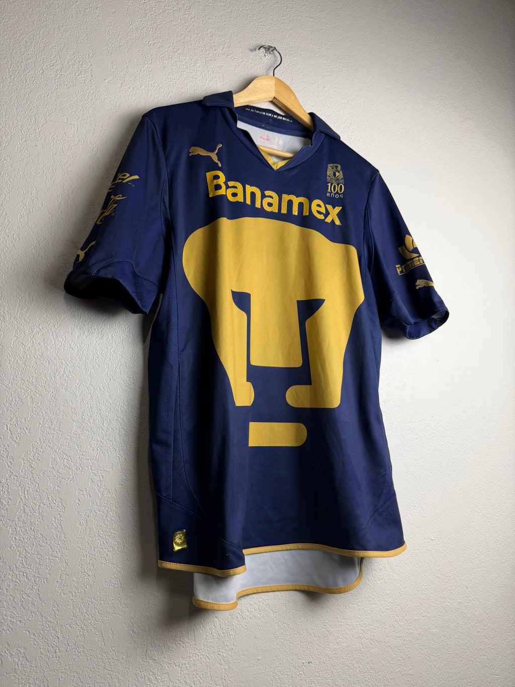 Pumas UNAM 2010/11 Home Jersey #4 Veron
