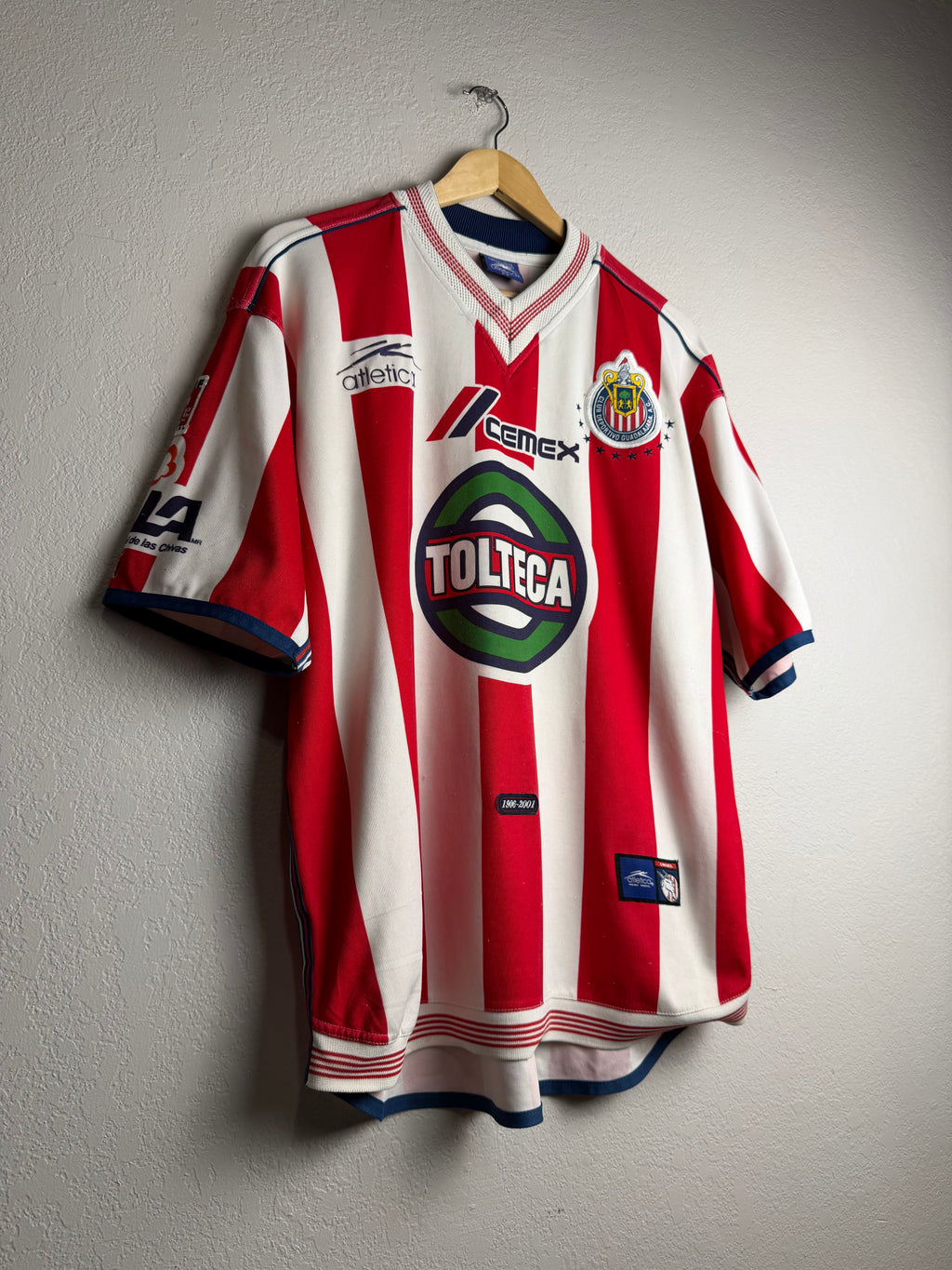 CD Guadalajara Chivas 2000/01 Home Jersey