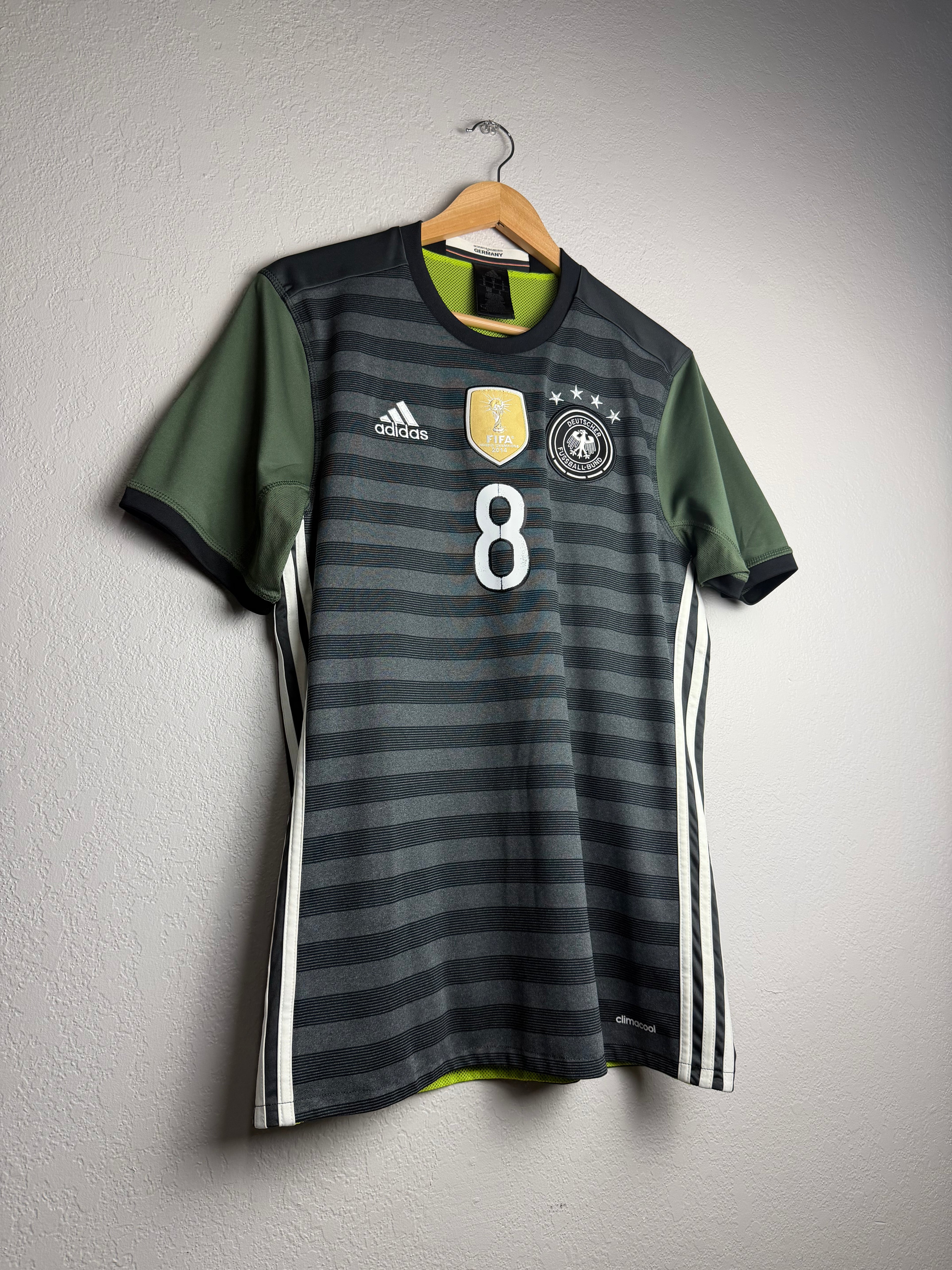 Germany 2015/16 Away Jersey #8 Özil