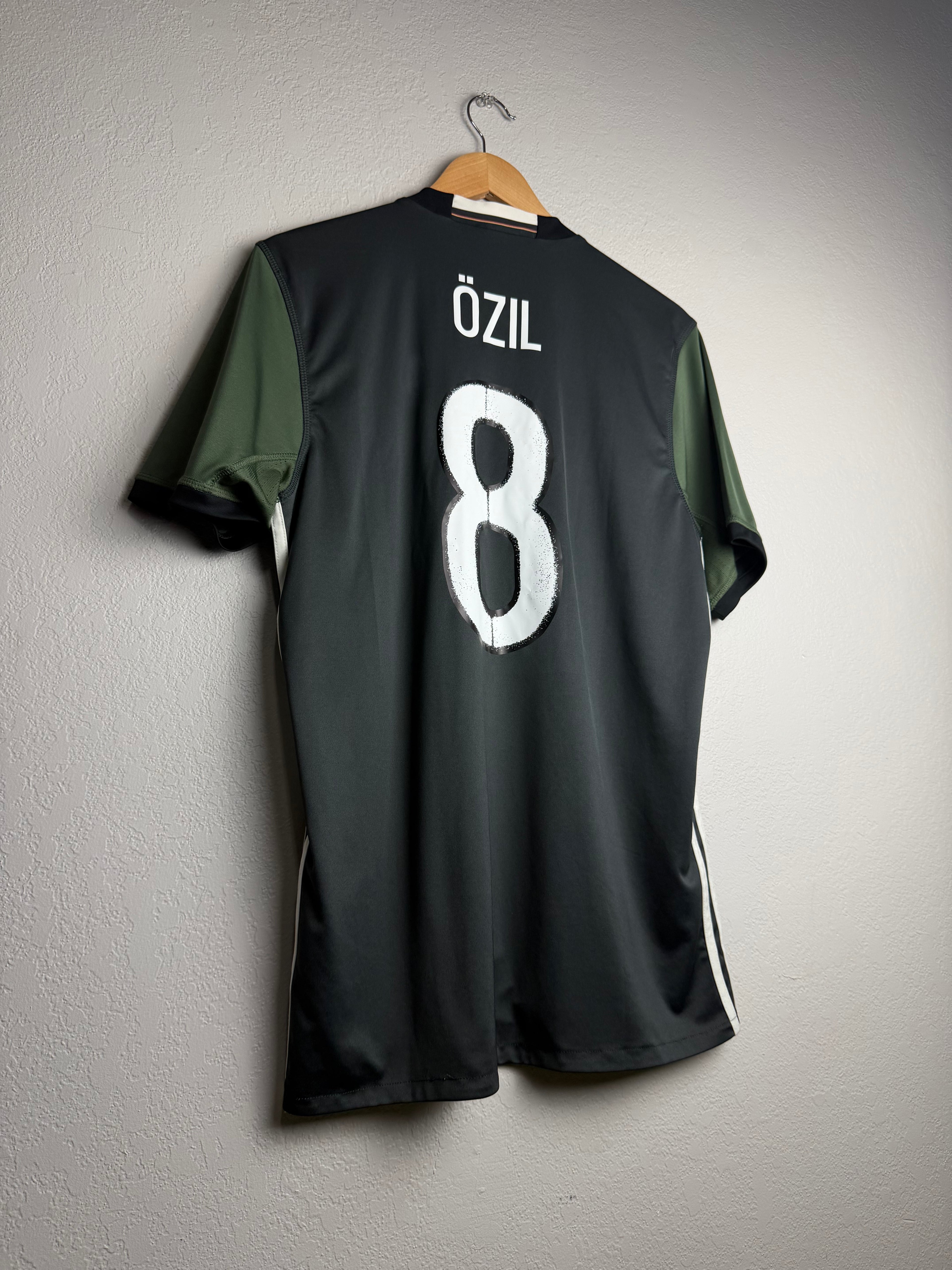 Germany 2015/16 Away Jersey #8 Özil