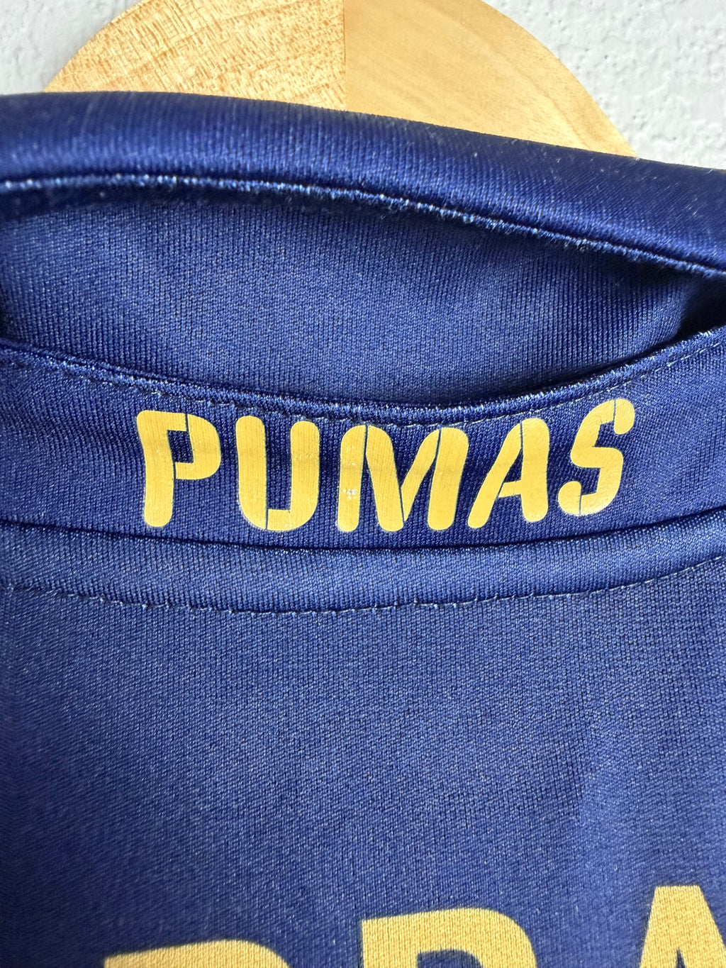 Pumas UNAM 2010/11 Away Jersey #4 Veron