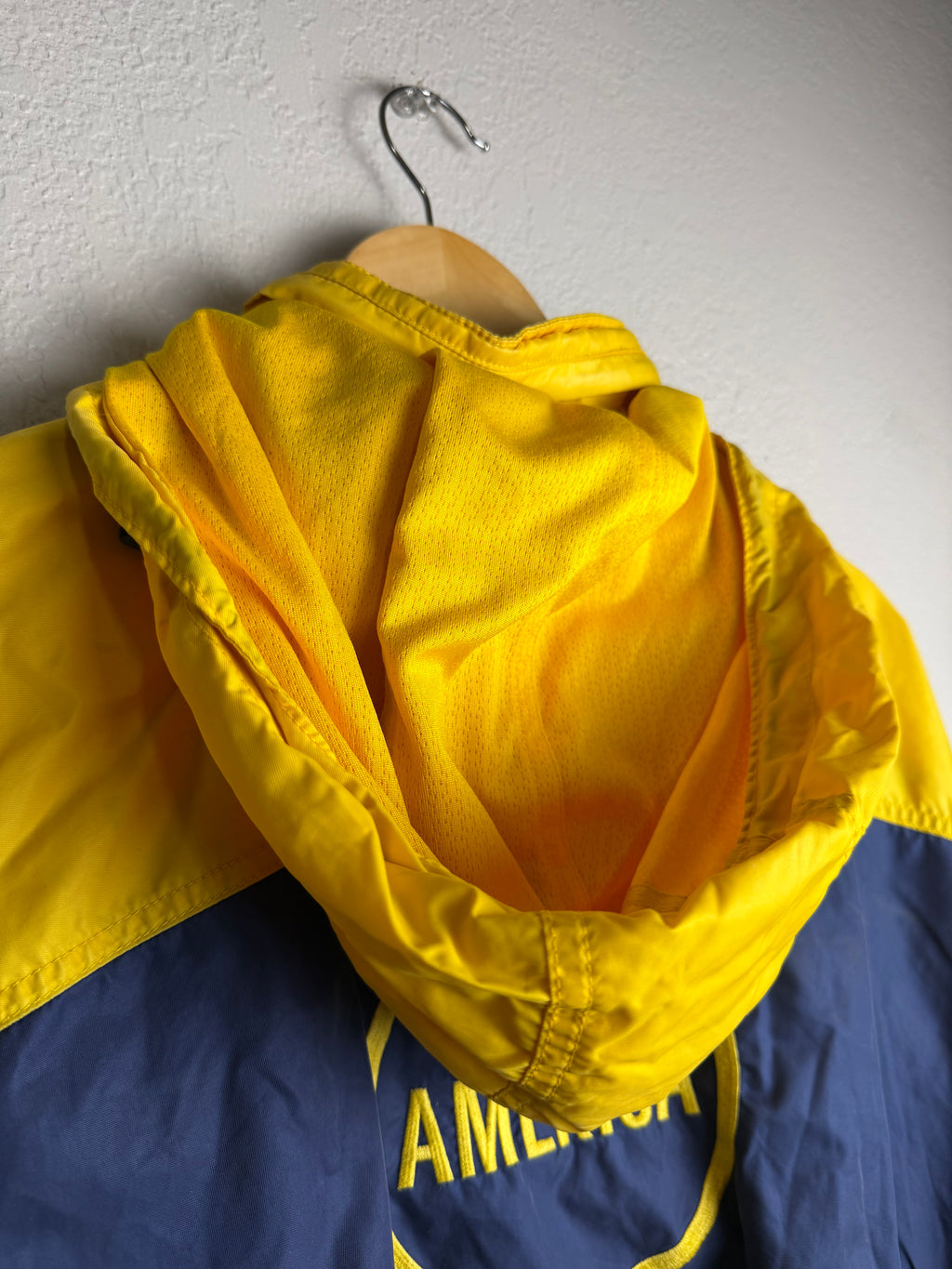 Club America 2000/01 Training Windbreaker