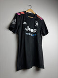Juventus FC 2021/22 Away Jersey #7 Ronaldo