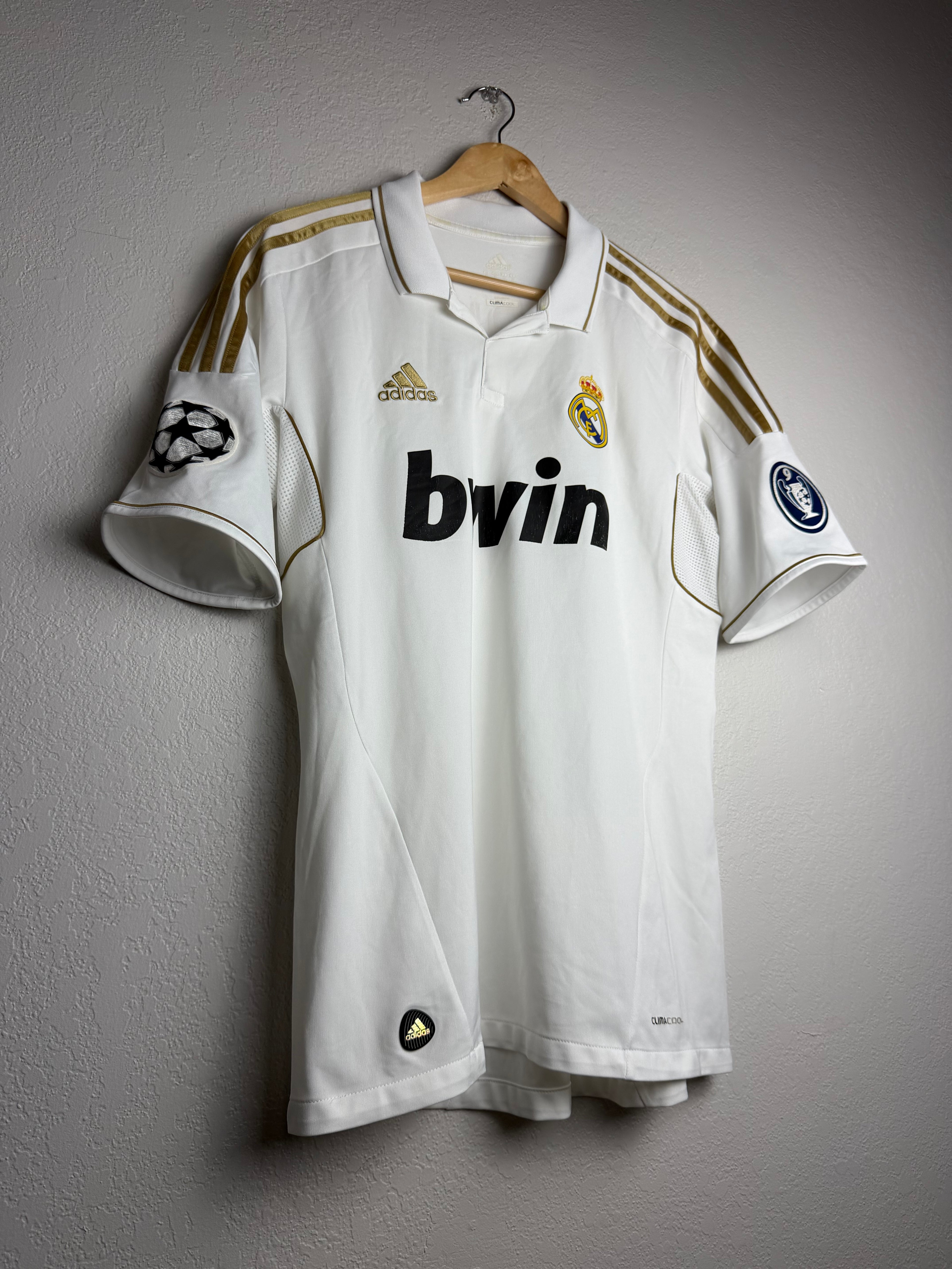 Real Madrid 2011/12 Home Jersey Medium #7 Ronaldo