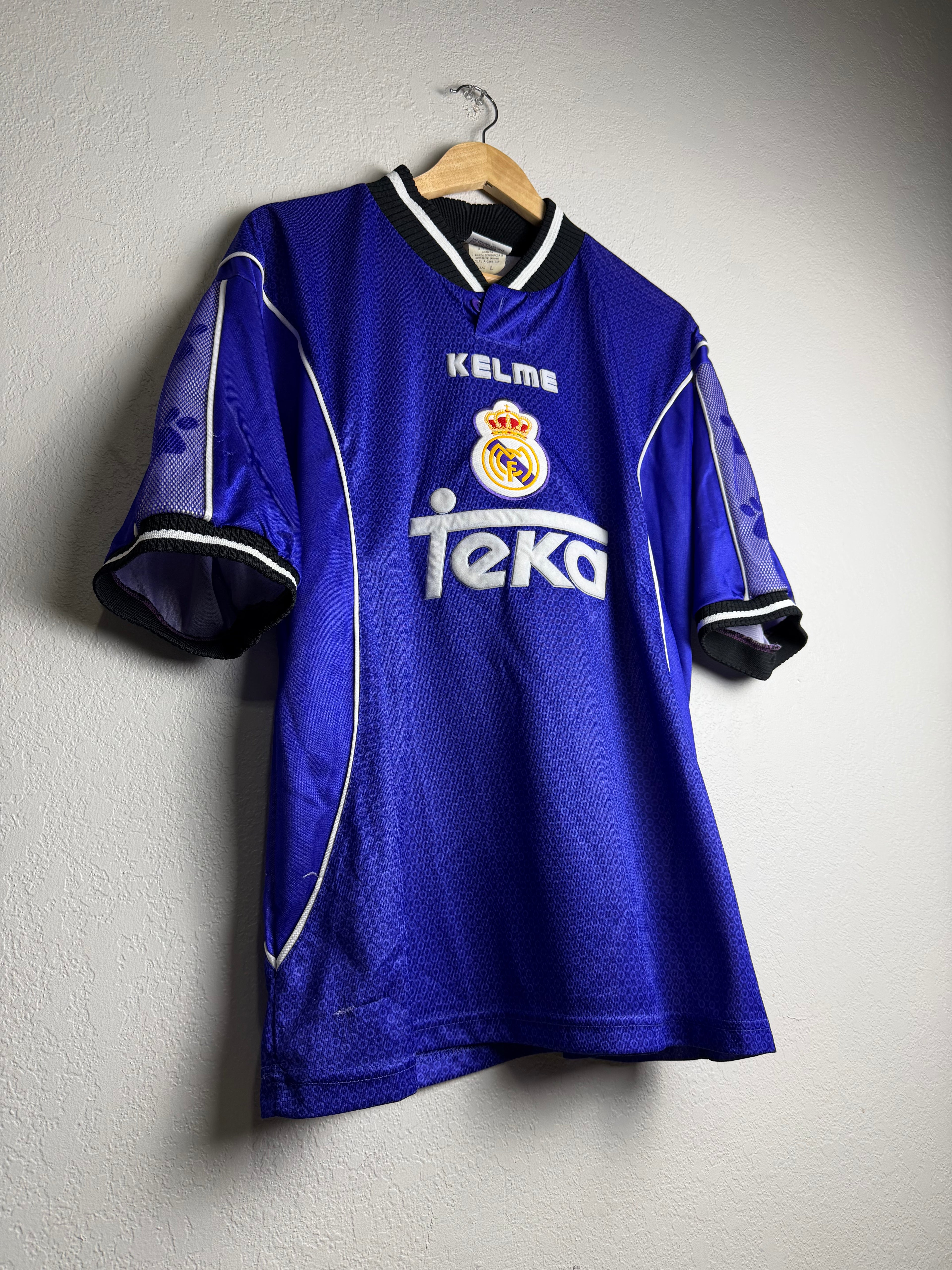 Real Madrid CF 1997/98 Away Jersey #7 Raul