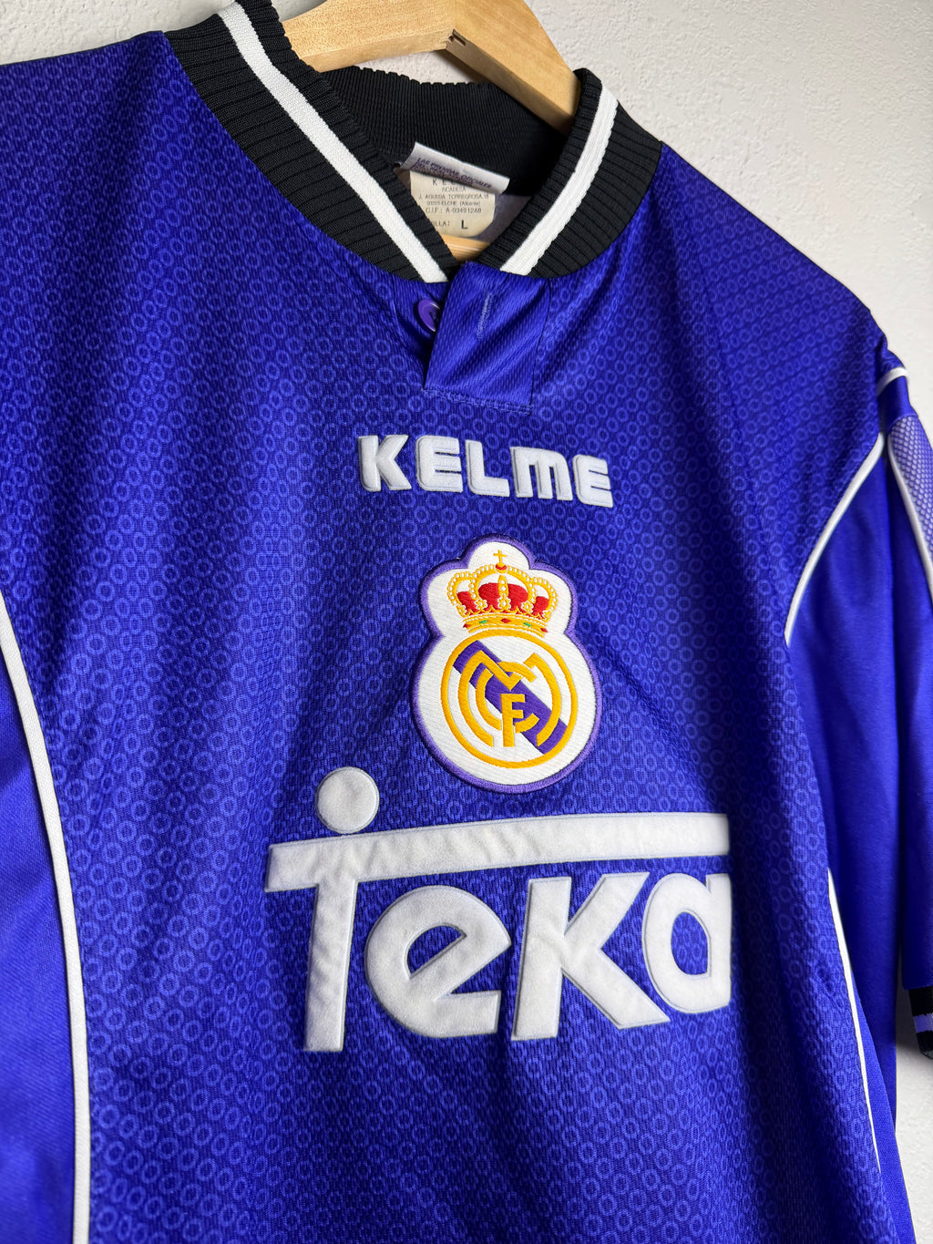 Real Madrid CF 1997/98 Away Jersey #7 Raul