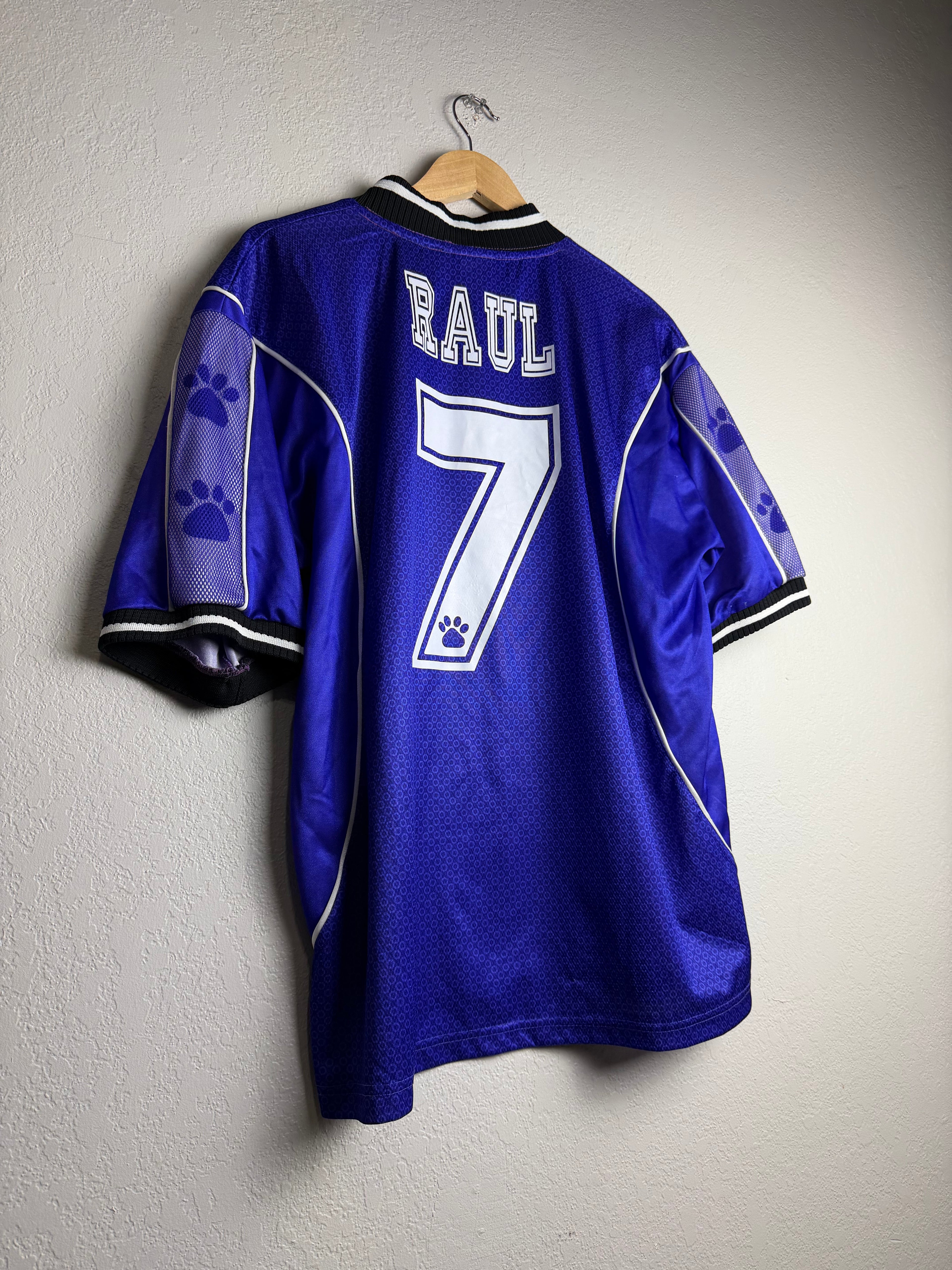 Real Madrid CF 1997/98 Away Jersey #7 Raul