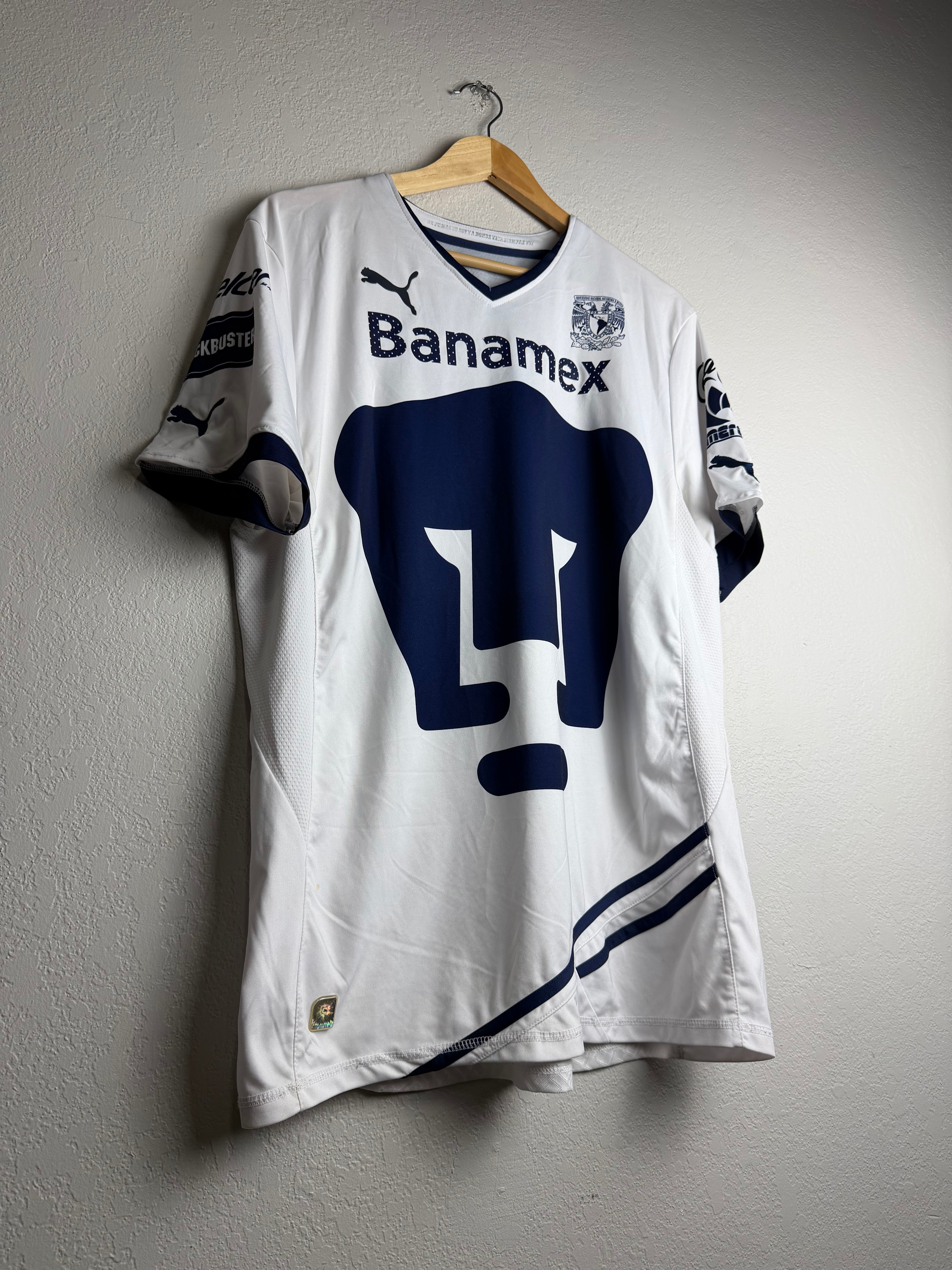 Pumas UNAM 2011/12 Home Jersey #17 Palencia